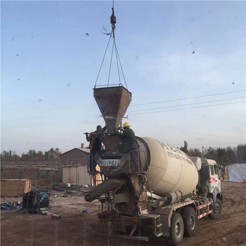 十堰市“精准瞄准”—— 吊车的 “定位导航” 技术